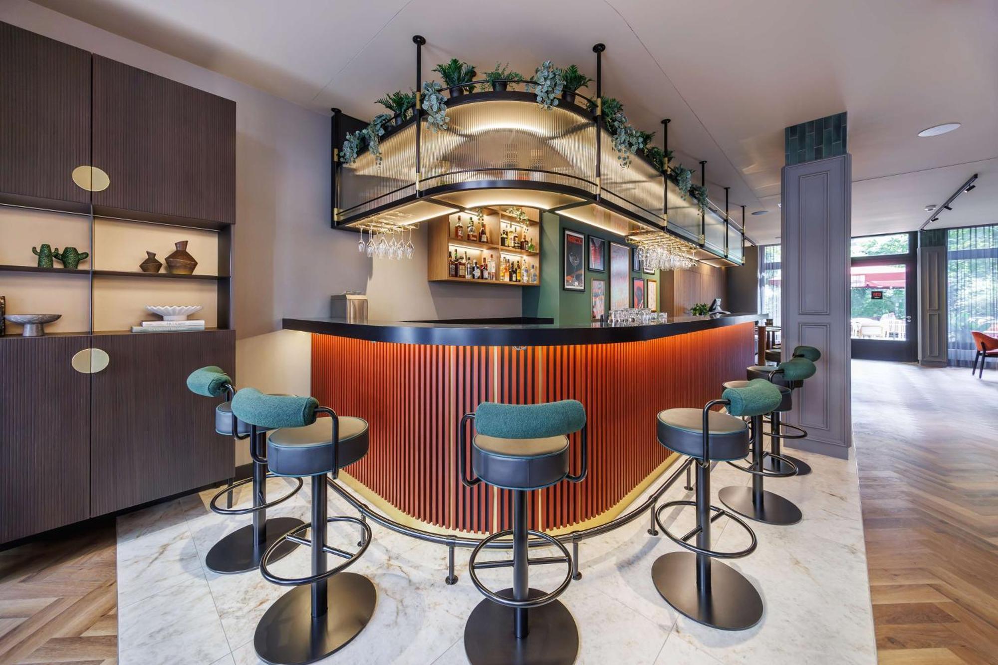 Отель Radisson Red Kudamm 4*