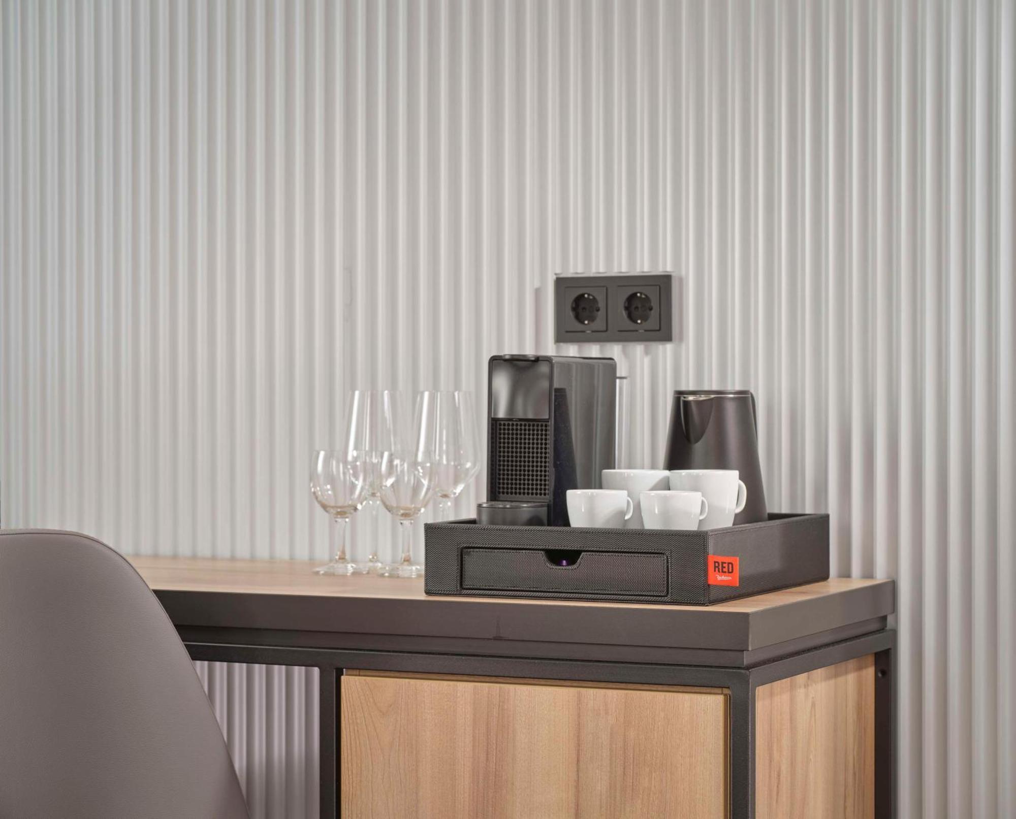 Отель Radisson Red Kudamm Берлин